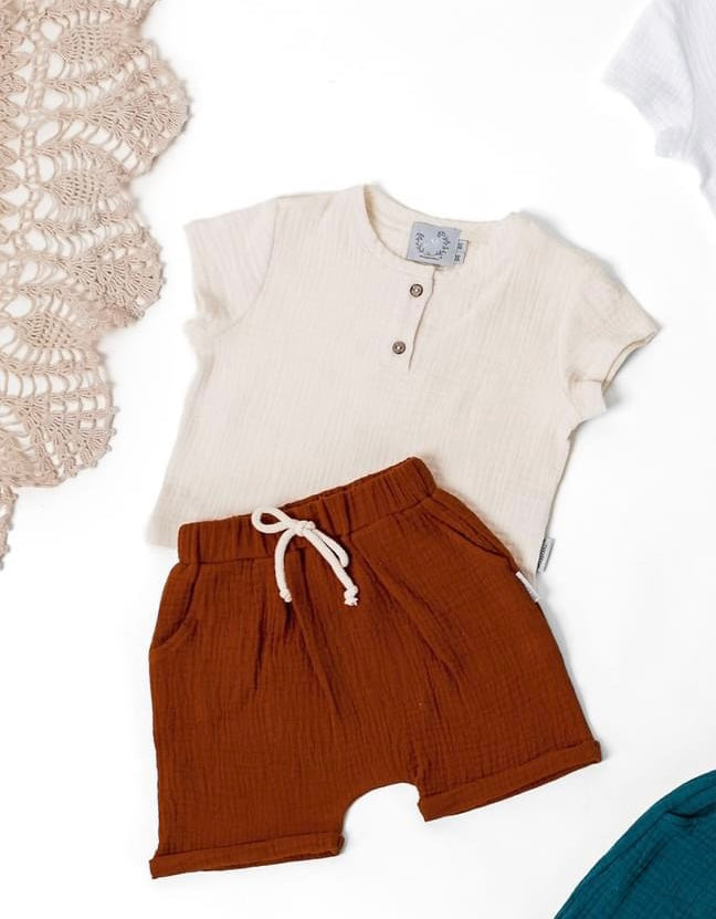 Jongens Setje 'Fabian' Mousseline T-Shirt Ecru En Mousseline Shorts Steen-Rood