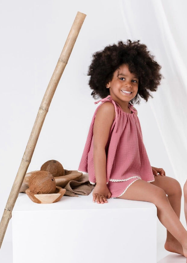 Meisjes Setje ‘Maja’ Mousseline Top Verstelbare Bandjes En Mousseline Korte Broek Koord Oud-Roze