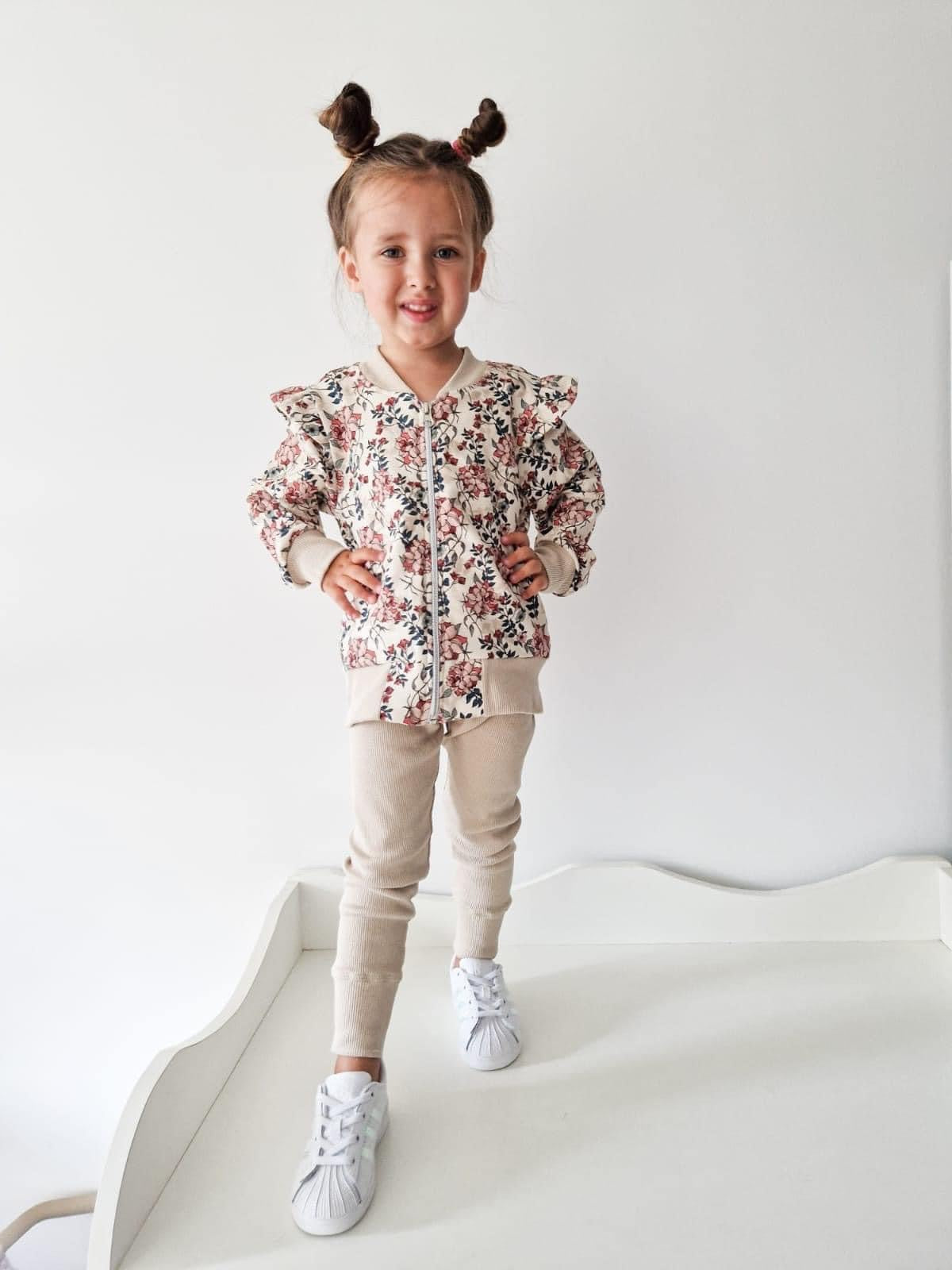 Meisjes Vestje ‘Yara’ Ritsluiting Beige Met Bloemenprint