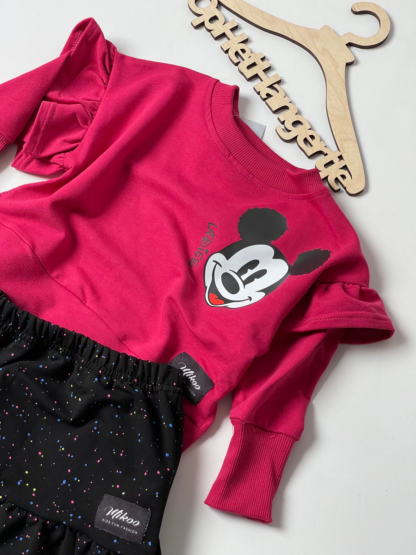 Meisjes Setje 'Ladies' Sweatshirt met Ruches Amarant-Roze en Rokje Zwart / Confetti motief