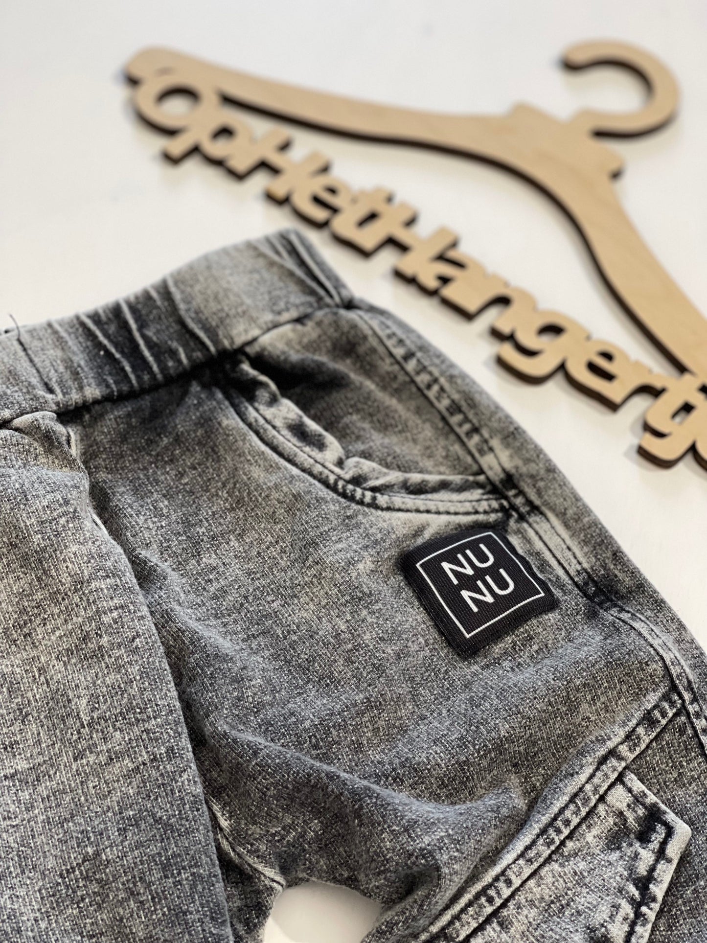Jongens Pants Broek ‘Patka’ met Decoratieve Flappen Denimlook Zwart