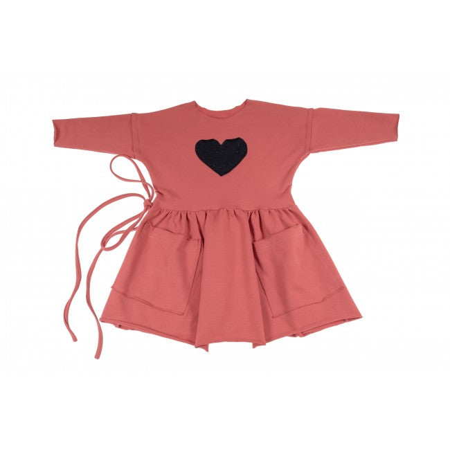 Meisjes Jurk 'LIEFDE' met Hartje op Borst, Zakken en Koord Oud-Roze