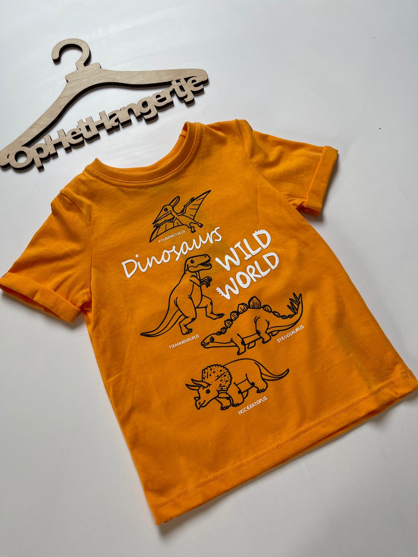 Jongens T-Shirt 'Dinosaurs Wild World' Oranje met Opdruk