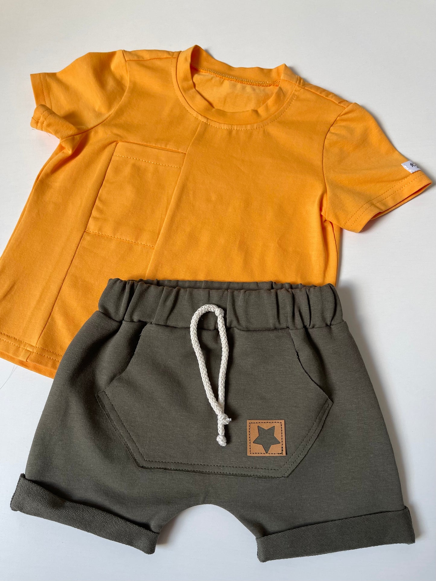 Jongens T-Shirt met Zakje Oranje/Geel