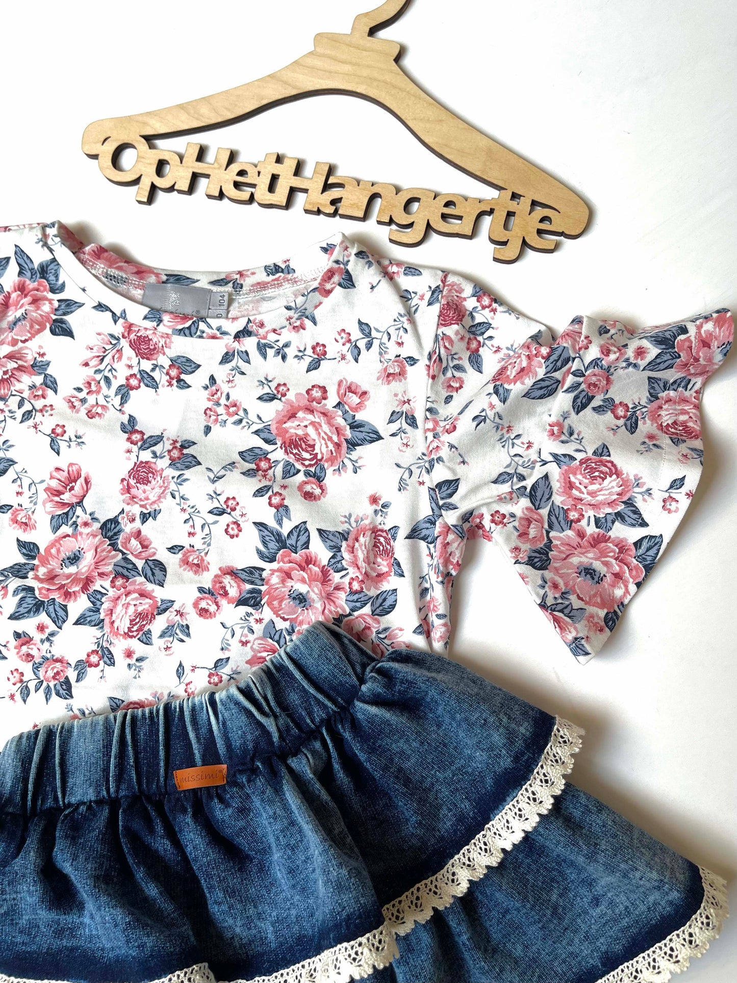 Meisjes Shirt met Ruches Creme / Bloemenmotief