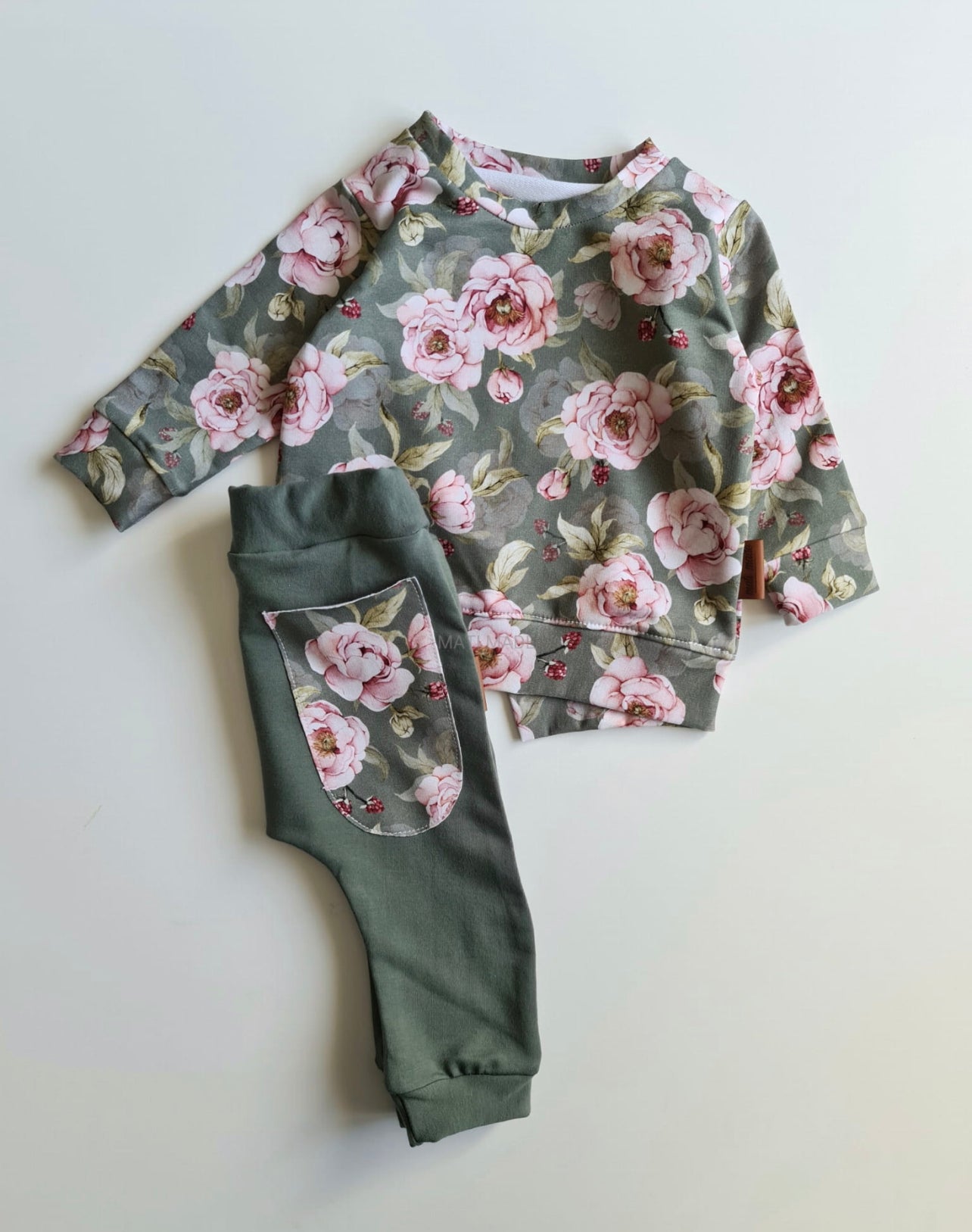 Meisjes Setje 'PAEONIA' Sweatshirt en Jogging Broek met Zak Groen/ Bloemen motief