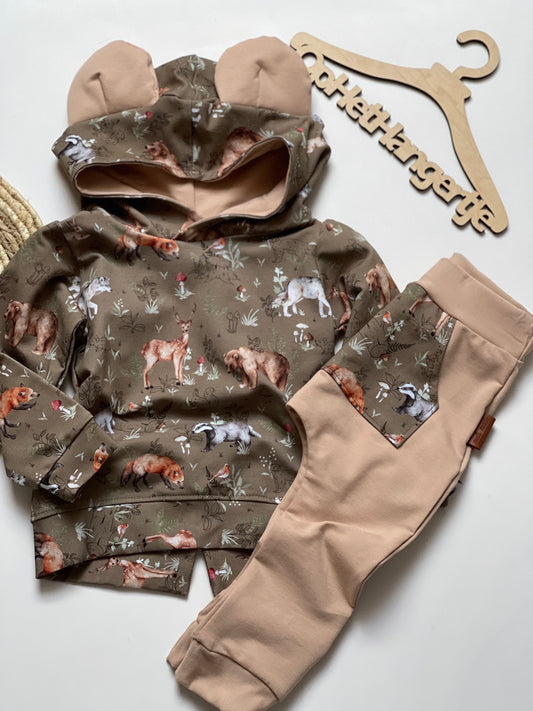 Jongens Setje 'Vriendelijke Bos' Sweatshirt met Capuchon en Oren Bruin en Baggy Pants Beige