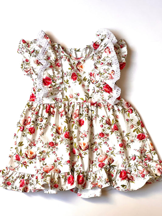 Jurkje 'Roses' Met Ruches Met Borduursels Gebroken Wit Bloemenmotief